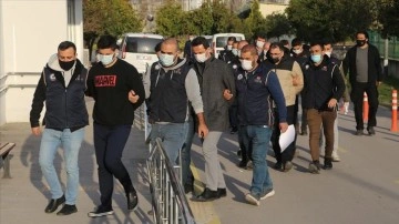 Adana'da FETÖ operasyonunda 15 zanlı yakalandı