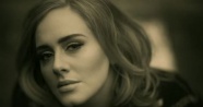 Adele milyonlarca hayranını üzdü