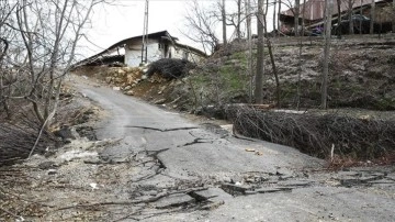 Adıyaman'ın Sincik ilçesinin köylerinde depremin verdiği hasar görüntülendi