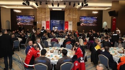AFAD akredite ekipleri ve sivil toplum kuruluşları, İstanbul'da iftar programında buluştu