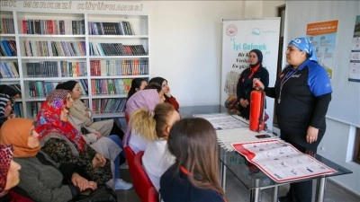 AFAD eğitimleriyle kadınlar afetlere karşı bilin&ccedil;lendiriliyor