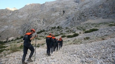 AFAD ekipleri zorlu g&ouml;revlere Aladağlar'ın sarp yama&ccedil;larında hazırlanıyor