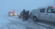 AFAD, Jandarma ve karayolları mahsur kalan 75 kişiyi kurtardı