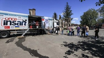 AFAD mobil mutfak tırı Ukrayna'nın Borodyanka şehrinde