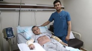 Afgan gencin kolları kesilmekten kurtarıldı