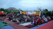 Afgan yetim ve engellilerin ilk iftarı Türk Kızılayı&#039;ndan