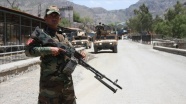 Afganistan&#039;ın batısında bir vilayet merkezi Taliban kontrolüne geçti