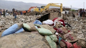Afganistan'da meydana gelen selde 12 kişi öldü