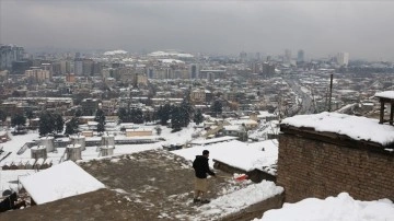 Afganistan'da son günlerde kar ve soğuk nedeniyle yaşamını yitirenlerin sayısı 78'e yüksel
