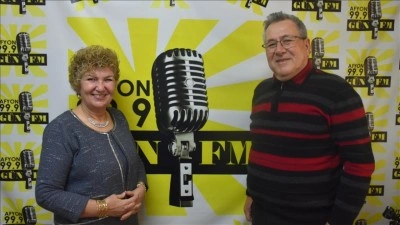 Afyonkarahisarlı &ccedil;ift kurdukları radyoda 31 yıldır dinleyicilerine sesleniyor