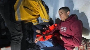 Ağrı'da kolunu inciten çocuk paletli ambulansla hastaneye ulaştırıldı