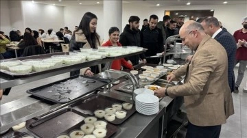 Ağrı'daki üniversite öğrencilerine ücretsiz iftar veriliyor