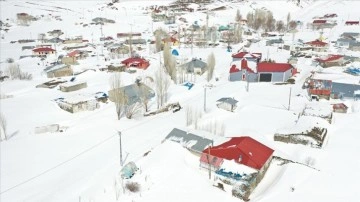 Ağrı'nın kırsal köylerinde baharda "kara kış" yaşanıyor