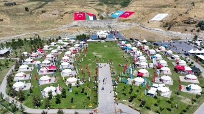 Ahlat'ta Malazgirt Zaferi'nin 955. yıl d&ouml;n&uuml;m&uuml; etkinlikleri s&uuml;r&uuml;yor