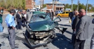 Ahlat'ta trafik kazası: 6 yaralı