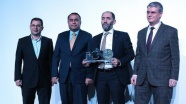 Ahmet Sula'ya 'yılın sanatçısı' ödülü