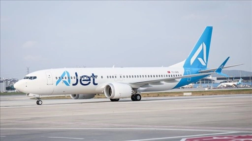 AJet'in fabrika çıkışlı 8. uçağı İstanbul'a geldi