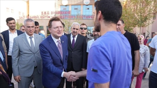 AK Parti Genel Başkan Yardımcısı Yerebakan, Diyarbakır'da çeşitli ziyaretler gerçekleştirdi
