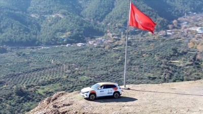 AK Parti'nin "Mobil AKİM"i 53 ilde 3 bin 153 haneye ulaştı