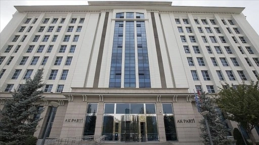 AK Parti'nin yeni anayasa için kurduğu komisyonun çalışma detayları ortaya çıktı