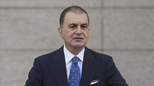 AK Parti Sözcüsü Çelik: Her türlü darbeyi ve arkasındaki zihniyeti lanetliyoruz