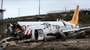 AK Partili Şenocak uçak kazası yaralılarını ziyaret etti