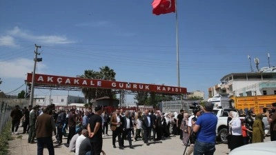 Ak&ccedil;akale G&uuml;mr&uuml;k Kapısı'nda pasaportlu ge&ccedil;işler yeniden başladı