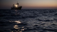 Akdeniz'de göçmen kurtaran STK gemisinin bekleyişi sürüyor