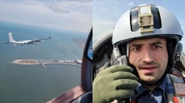 AKINCI TİHA, Selçuk Bayraktar'ın kumanda ettiği MiG-29 ile kol uçuşu yaptı