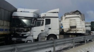 Aksaray'daki trafik kazasında 36 araç birbirine girdi