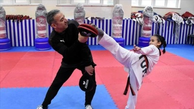 Aksaraylı baba-kız, tekvando şampiyonasında altın madalya almanın gururunu yaşıyor