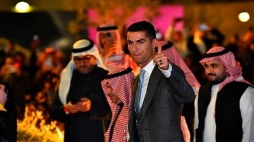 Al Nassr, Cristiano Ronaldo için imza töreni düzenledi