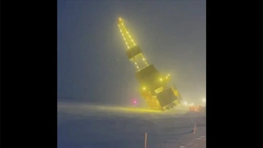 Alaska'nın North Slope b&ouml;lgesinde petrol sondaj platformu devrildi