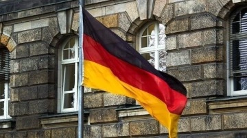 Alman ekonomisi 4'üncü çeyrekte yüzde 0,3 küçüldü
