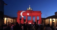 Almanlar ay yıldızla terörü kınadı