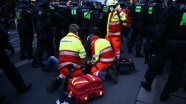 Almanya&#039;da 1 Mayıs&#039;ta çıkan şiddet olaylarında AA muhabirleri yaralandı