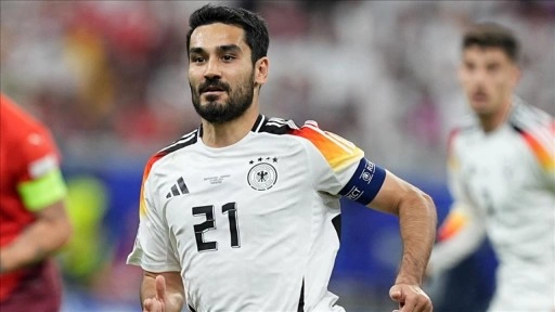 Almanya'da "Mevlüde Genç Madalyası"na bu yıl futbolcu İlkay Gündoğan layık görüldü