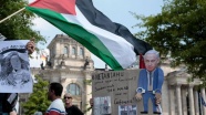 Almanya'da Netanyahu'ya protesto