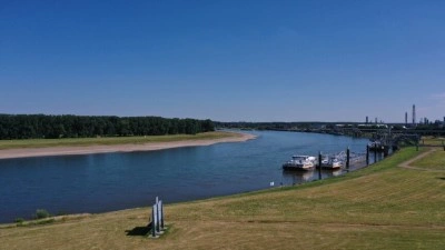 Almanya'da Ren, Elbe ve Tuna nehirlerinde su seviyesi kritik d&uuml;zeye geriledi