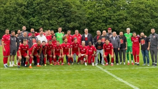 Almanya'da Türkspor Neckarsulm, Verbandsliga şampiyonu olarak üst lige çıktı