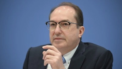 Almanya İ&ccedil;işleri Bakanı Dobrindt: Almanya'da g&uuml;nde ortalama 580 şiddet su&ccedil;u işleniyor