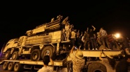 Almanya, Libya'da Hafter milislerinin silah ambargosunu nasıl deldiğini araştırıyor