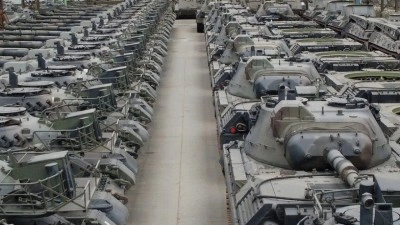Almanya, tank &uuml;reticisi KNDS&rsquo;nin y&uuml;zde 40 hissesini satın alıyor