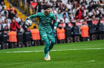 Altay Bayındır'a s&uuml;rpriz talip