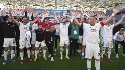 Altay, son haftada 3. Lig'e tutundu