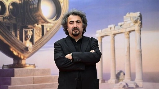 Altın Portakal ödüllü yönetmen dünyayı çocukların gözünden yansıtıyor