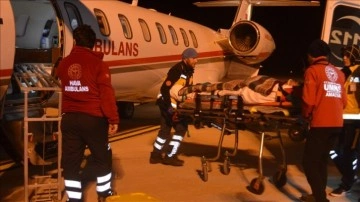 Ambulans uçak, trafik kazasında yaralanan tiyatrocu Sergen Deveci için havalandı