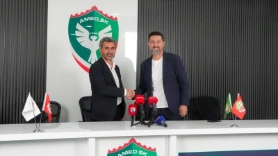 Amed Sportif Faaliyetler'de teknik direkt&ouml;rl&uuml;k g&ouml;revine Besnik Hasi getirildi