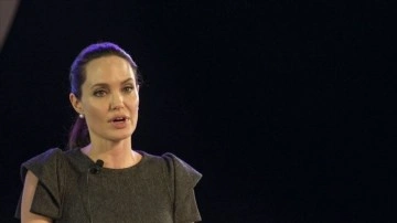 Angelina Jolie'den Afgan kadınlar için çağrı