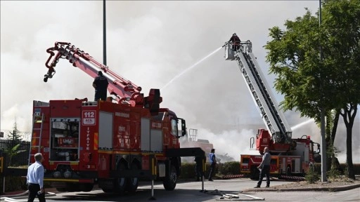 Ankara'da depolama tesisinin çöplüğünde yangın